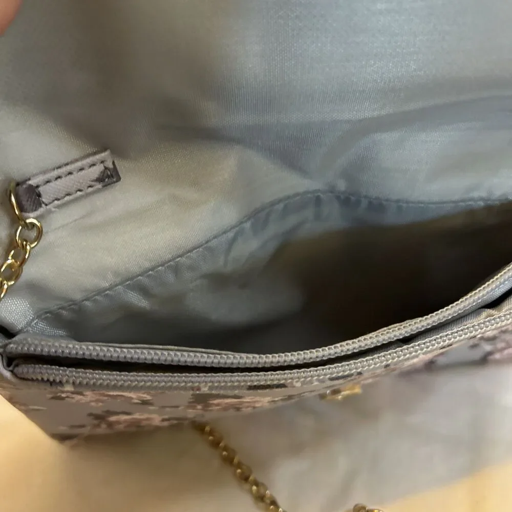 #8604 GUESS FLORAL LILAC CLUTCH PURSE CHAIN OVER SHOULDER